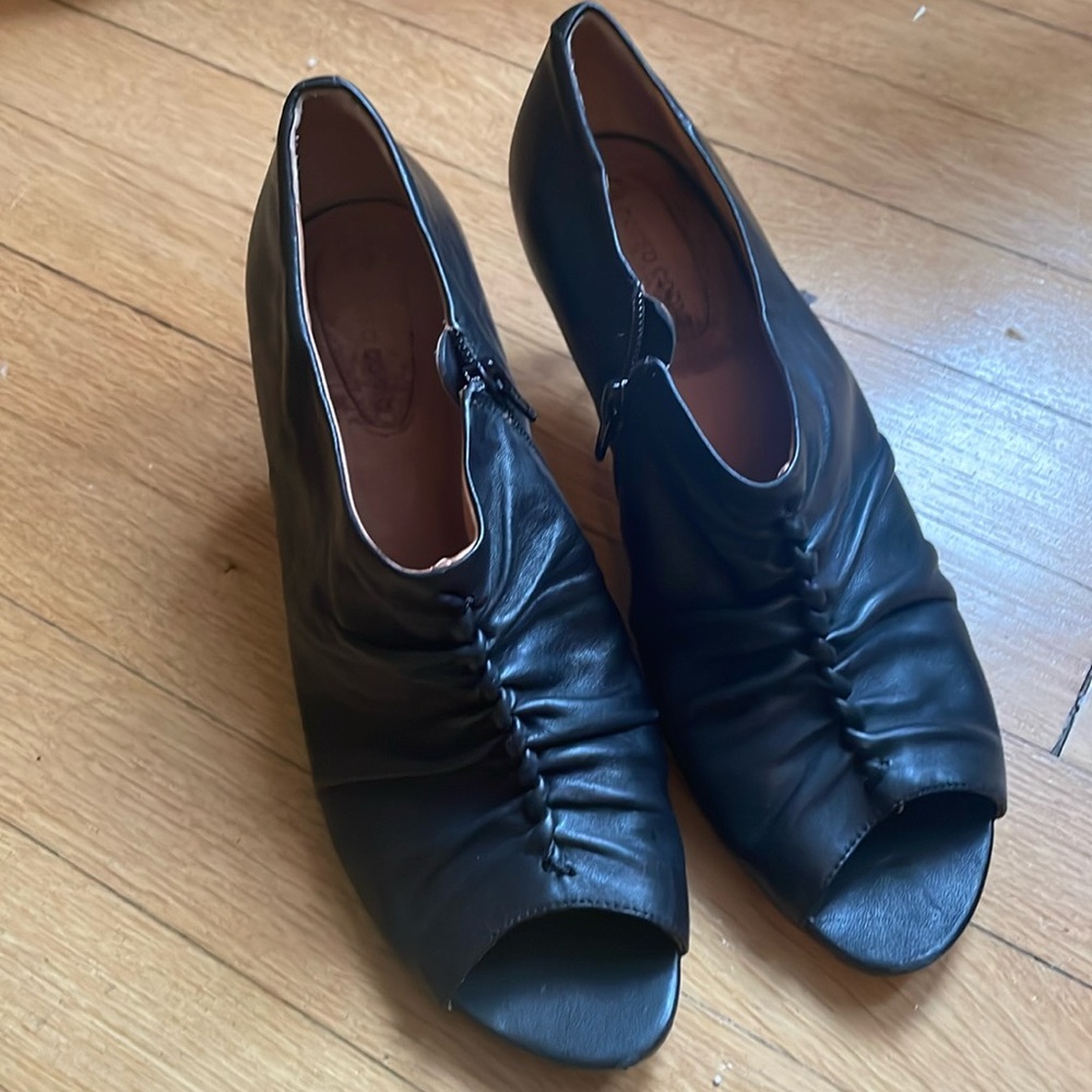 Corso Como peep toe